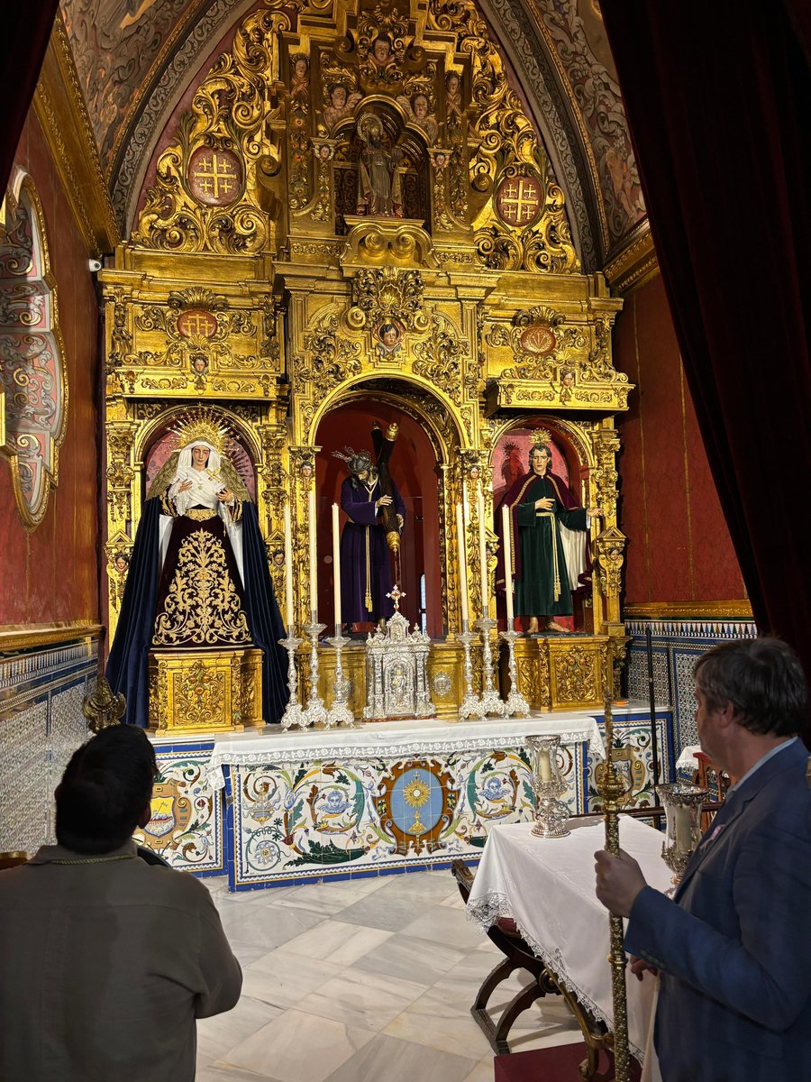 jesusdealcala's tweet photo. 𝐋𝐥𝐞𝐠𝐚𝐝𝐚 𝐝𝐞 𝐥𝐚 𝐇𝐞𝐫𝐦𝐚𝐧𝐝𝐚𝐝 𝐝𝐞𝐥 𝐑𝐨𝐜𝐢́𝐨 // La Hermandad recibe a la Hermandad del Rocío en su llegada a Alcalá tras la peregrinación a la aldea Almonteña. https://t.co/RHVFFd3tJH