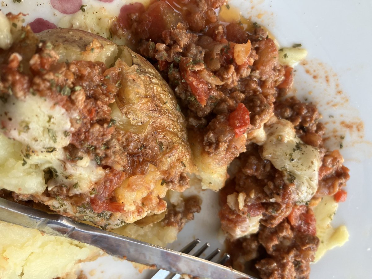 overdedication's tweet photo. Birria tacos &amp; chili on jacket potato ty https://t.co/jXSIbVUaxX