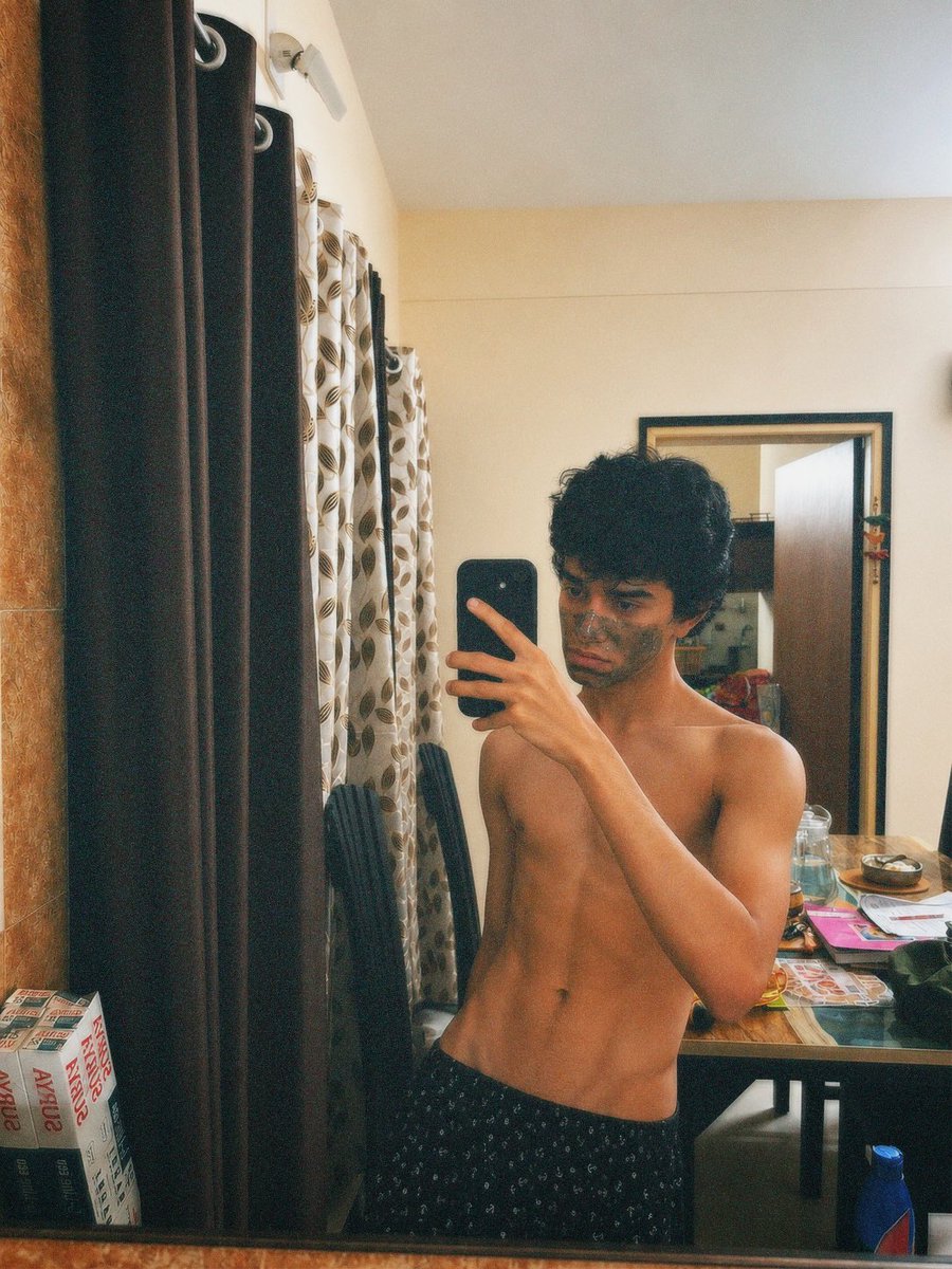 7wiickspam's tweet photo. skincare https://t.co/GpbsnnadRY