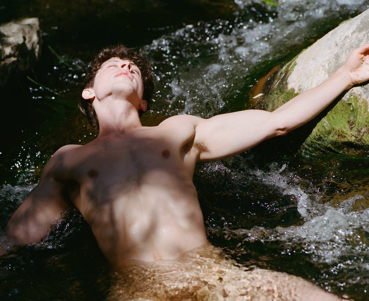 dannyxfantasy's tweet photo. Time blurs together since you first skinny dipped with the siren, a caprice with Calypso. Though the siren’s song seemed sweet, you now sense a dissonance, a sadness, an ache. You wade in the murky waters naked, beguiled. Yet you’ve learned things you never could have felt when confined to the dry, unforgiving ground. The cold water sends shocks down your spine til you lose the strength to resist. It’s not until you surrender that a surge of exhilaration washes over you—unencumbered, alive.
