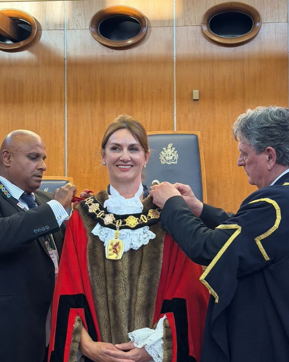 EnfieldCouncil's tweet photo. At today’s Annual Council Meeting, Cllr Emma Supple was elected as Enfield’s Mayor. The Mayor of Enfield and her Deputy, Cllr Chris Joannides, will attend hundreds  of engagements in a year and support local charities. https://t.co/6RFmCT5szB