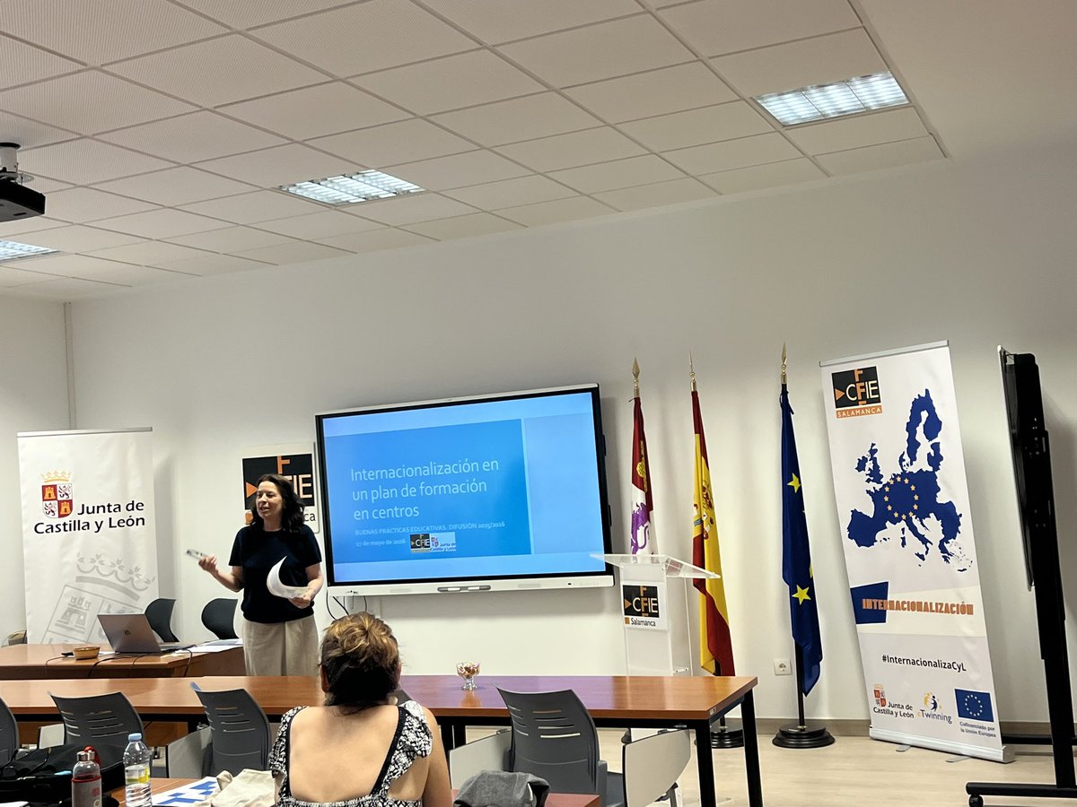 cfiesalamanca's tweet photo. Plan de equipos @GR37EF, 
planes de formación del @colesantateresa @elteachertic digitalización, @IesGuijuelo Internacionalización y @iesfrayluis @blancanamero educación inclusiva bibliofray https://t.co/lUHoYgznSK