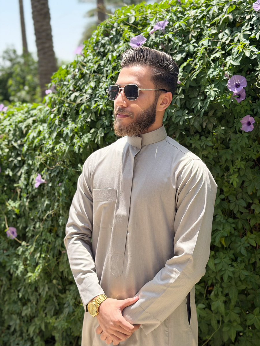 Alifaadhil_BA's tweet photo. @Hydikm مسوي علميله العينه البارحة 
اليوم طالع بالشمس يصور 🤣
ولك شلون تگول المتابعينك راح اغيب 🤣
تعال تعال هاي ألعالم ازوج كل شي يمشي عليها 
يالله بعد ما نكشف حساباتك 🤣
هسه هذا الحساب تحب ايران لو السعودية 😉
ها هذا تكره العرب بيه 🤣 https://t.co/TJq6LIjUvC