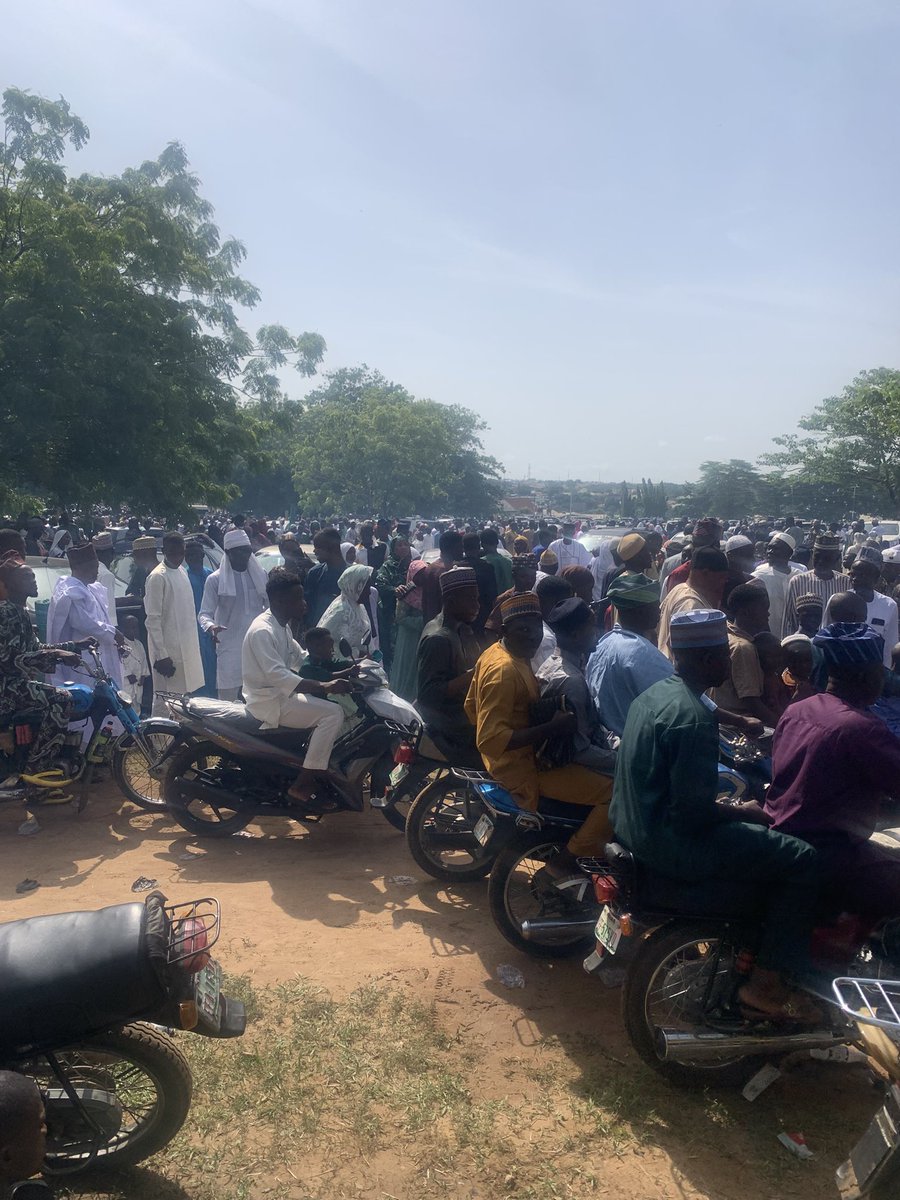 darequadri1's tweet photo. Happy Eid Mubarak from ilorin #ilorin https://t.co/OLlHFSNZ5x