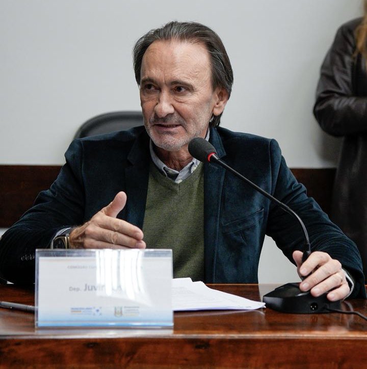 juvircostella's tweet photo. Como membro da Comissão, representamos os gaúchos que buscam qualidade, transparência e respeito com a população. Seguiremos fiscalizando de perto para garantir melhorias no abastecimento, no saneamento e no atendimento em todas as regiões do Rio Grande do Sul! 🤝 https://t.co/X6DQKj7FLz