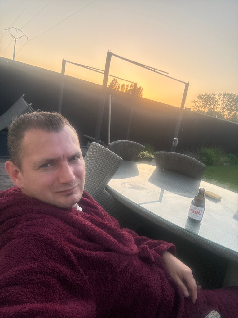 HarnieKevin's tweet photo. Chill 🌞 https://t.co/smFdyyeocT