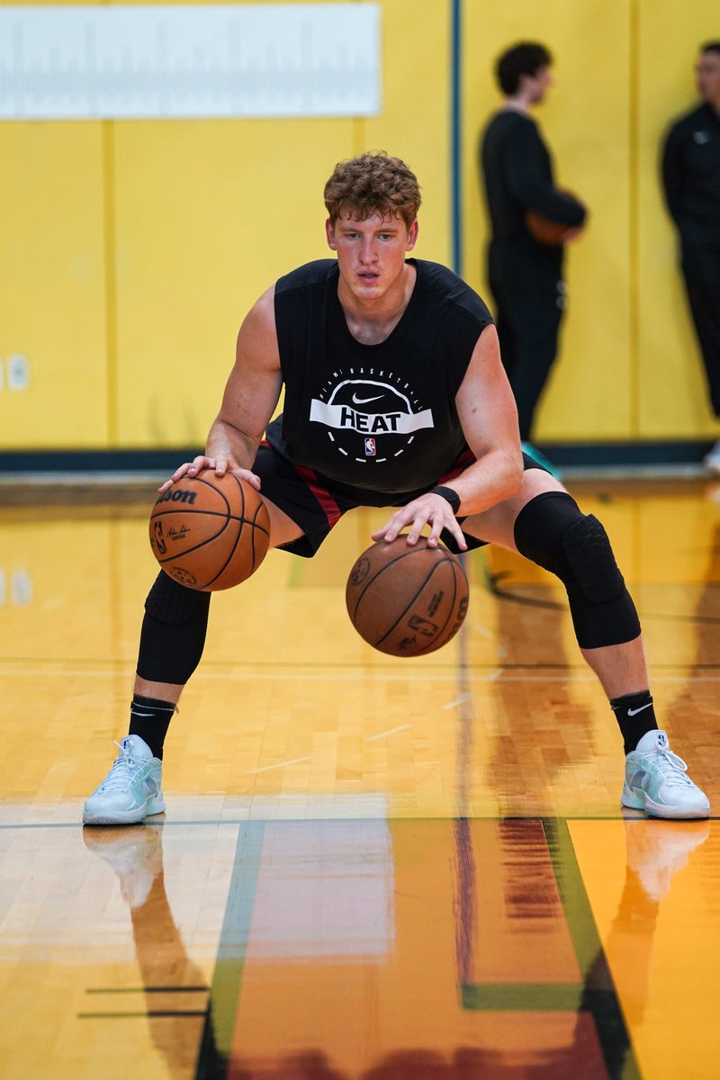 Miami HEAT tweet media