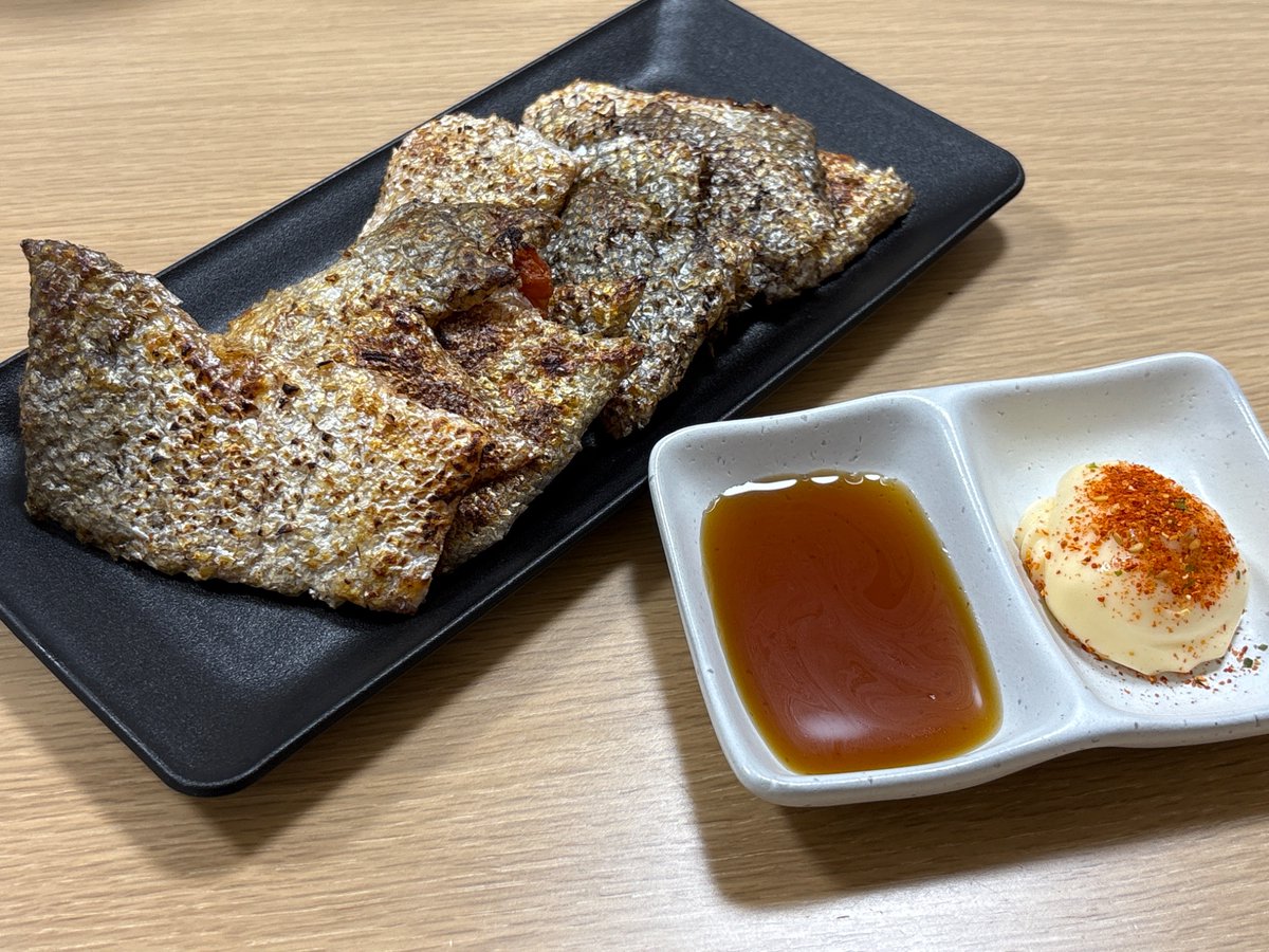 yua_feedee's tweet photo. いやぁ...勿体無いし...
パリパリで美味しい！！ https://t.co/Y8SnRznuar