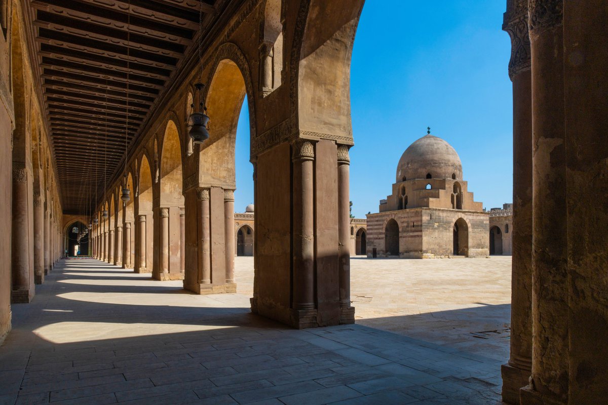 keesgroeneveld3's tweet photo. Terug van een korte trip naar Caïro. De pyramides, de citadel van Saladin, grand egyptian museum en de Ibn Talun moskee. Prachtig om te zien.  (Gelukkig is het nu in Nederland ook lekker warm). #cairo #egypt #travel https://t.co/FolOXzWgfo