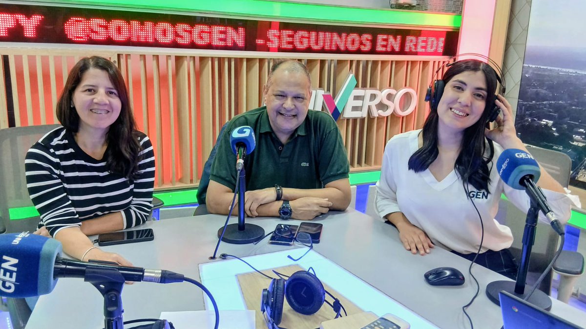 Universo970py's tweet photo. ‼️AL AIRE‼️

El tiempo no para, las informaciones tampoco en #CuentaFinalRadio😎⏱️

Conducen⤵️

@EricoGonzalez

@angelicagesama

@Belen_Paredes

⌚️#CuentaFinalRadio
📻#Universo970AM https://t.co/vpIDNyAPw3