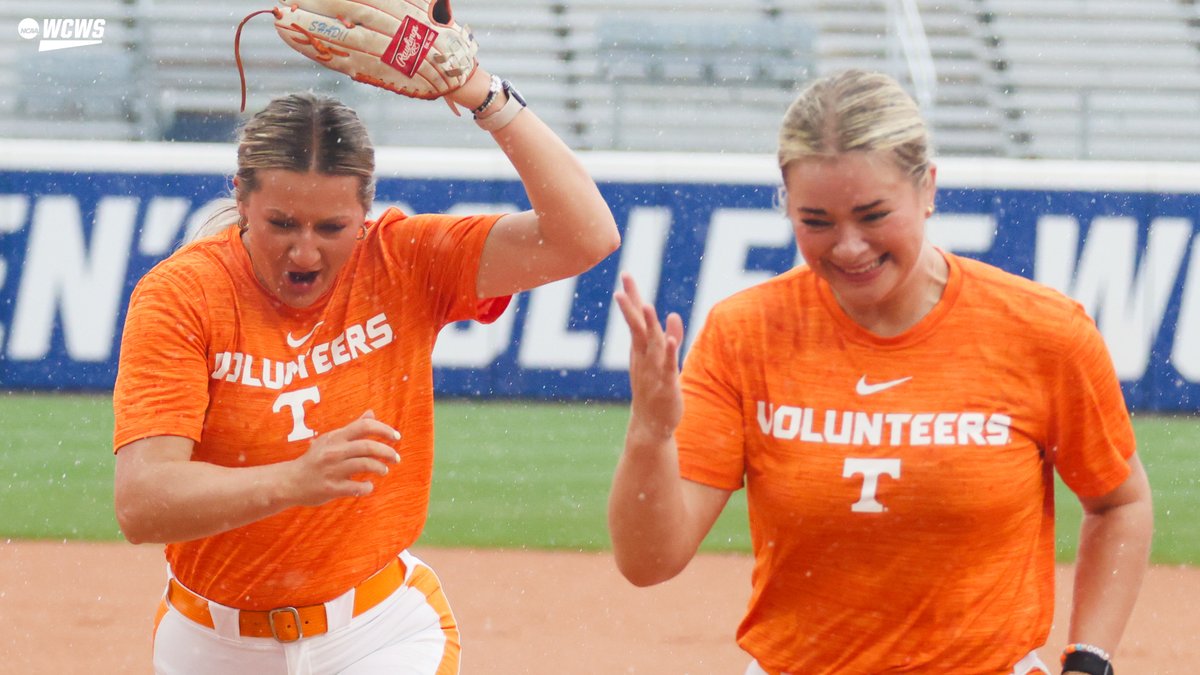 NCAA Softball tweet media