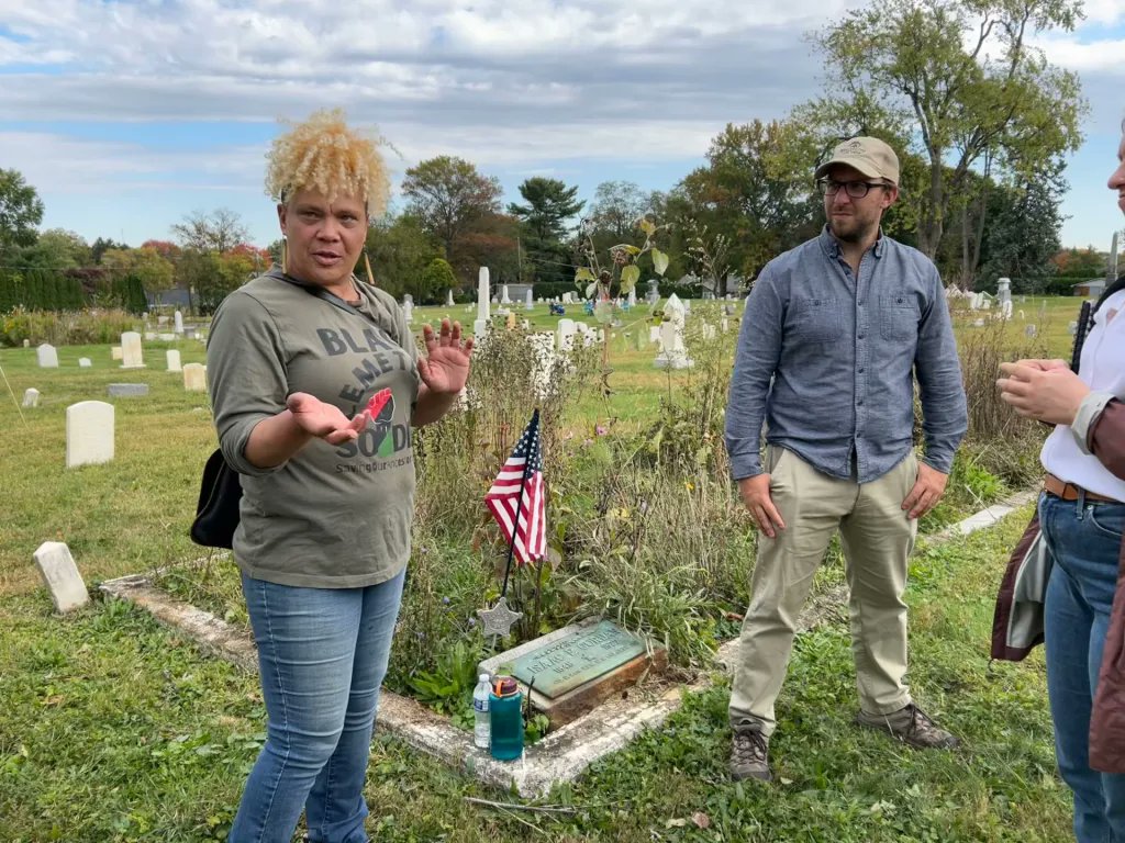 PHMC's tweet photo. Lincoln Cemetery is a sacred archive. It holds the people who carried Black Harrisburg through the 19th & 20th centuries, even when the neighborhoods they built were demolished or erased. Discover the story of the Lincoln Cemetery and Saving Our Ancestors Legacy (SOAL), a 2025 Community Initiative Award winner. - https://t.co/zf13OZLtPL
