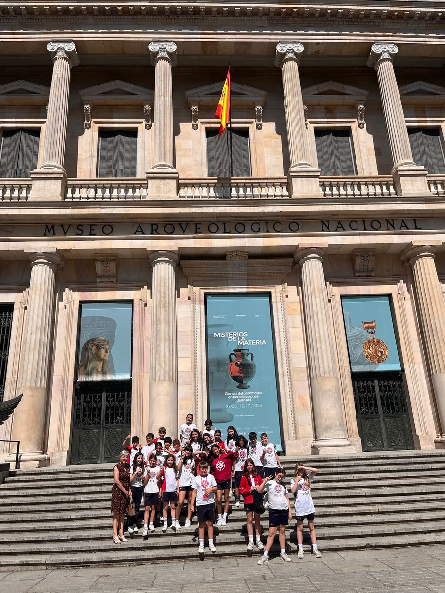 vmh_feye's tweet photo. Hoy los alumnos de 5° han visitado el Museo Arqueológico para seguir aprendiendo sobre nuestros antepasados en la Edad Media. #vmh_FEyE #colegiosFEyE #museo #edadmedia #transforma https://t.co/PdpXHEsSqq
