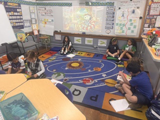 ChiViator's tweet photo. Kindergarten students visited 1st Grade for "Moving Up Day"! When St. Viator Students graduate Kindergarten, they leave 1st Floor. Primary grades (1st - 3rd) are on the 2nd floor, so they actually move up in the building! #StViatorChicago #faithtosucceed #ChicagoCatholicSchools https://t.co/VvdeGyG4j7