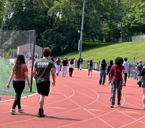 NVDemarest's tweet photo. In partnership with NJ4S &amp; The Ice Cream Lady truck, we held a Wellness Walk for Mental Health awareness!
Huge thanks to Rich Scherer for going the extra mile with a table &amp; speakers. Plus, NJ4S shared high praise for our amazing students! https://t.co/vpKA0qdjgu