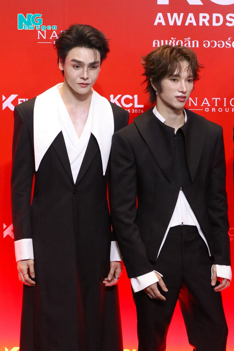 NGnewsgen's tweet photo. “ธีม - ธีร์” ร่วมเดินพรมแดงในงานประกาศรางวัล “KCL AWARDS 2026 คมชัดลึกอวอร์ด ครั้งที่ 22”

#KCLAWARDS2026xKNOT
#themethee 
#themephubeth #theeteerawat #KCLAWARDS2026
#คมชัดลึกอวอร์ดครั้งที่22 https://t.co/mazS37Qhym