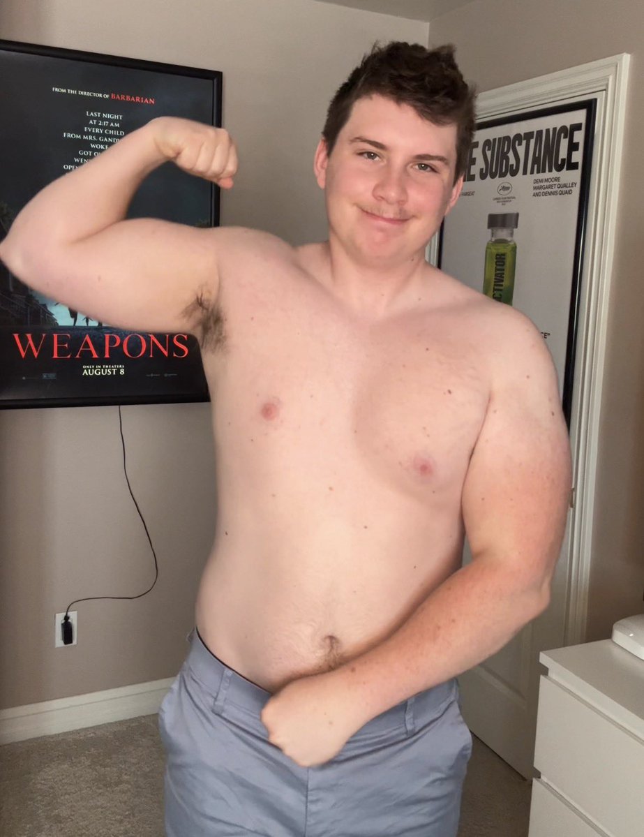 lifting_boy's tweet photo. Still a big boy https://t.co/zymPKOmodE