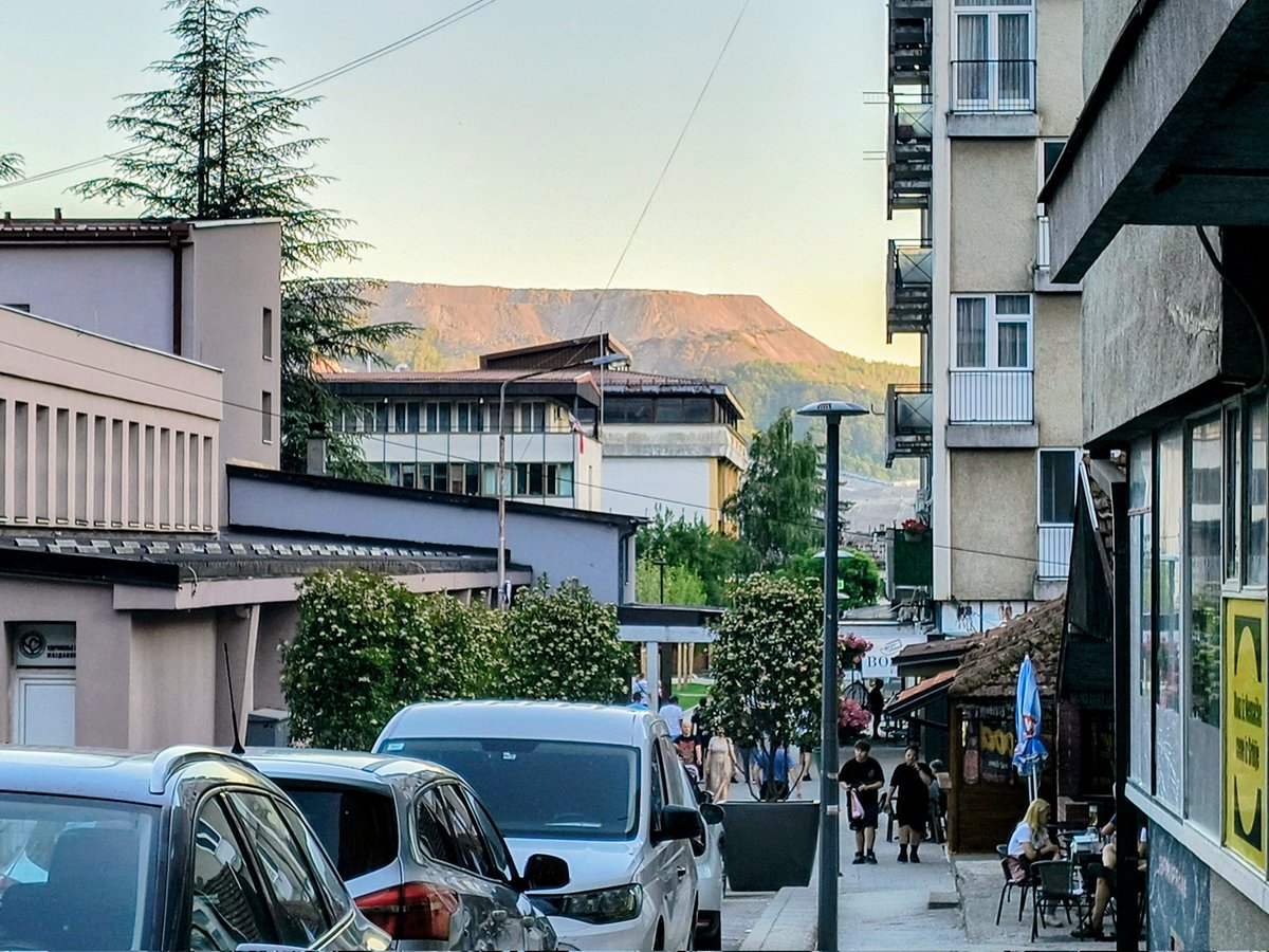 IraTriplets's tweet photo. Iz centra grada Majdanpeka👇
Ja ovo nikome ne bih poželela😔 https://t.co/PWAGfSUlH5