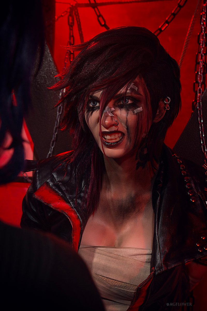 agflower1's tweet photo. Caitlyn wasn't in captivity for long 😈 And upon her release, she immediately knocked Vi down!!! Just like in season two, remember?
All Exclusives on my Patreon. Link in Bio https://t.co/bTyaRLRPYv