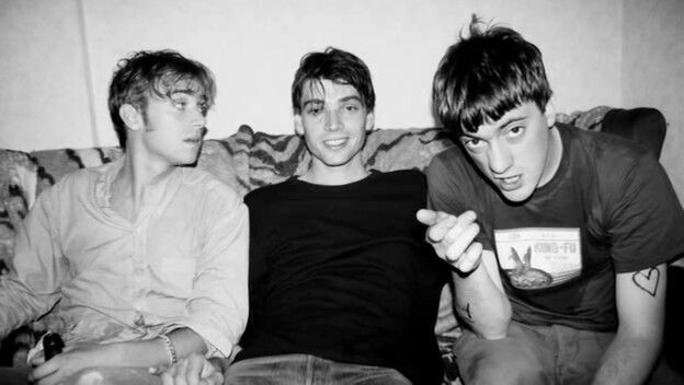 archive damon albarn tweet media