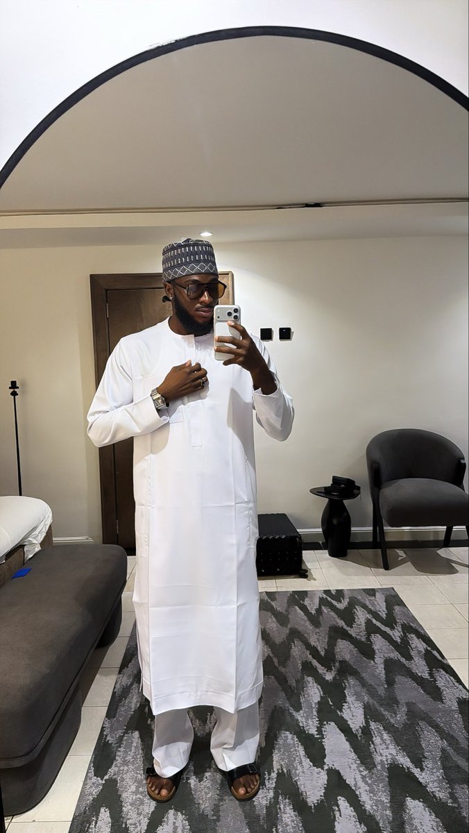 Edison_Com1's tweet photo. Happy Eid Mubarak 🕋 &amp; children’s day 
Tell daddy what you want?? https://t.co/BKkNfe3Rqc