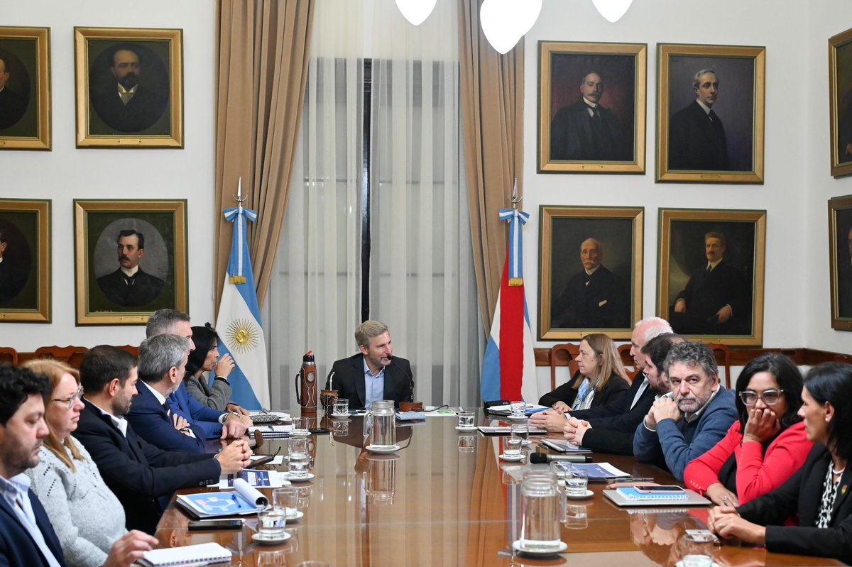 DanielBlanzaco's tweet photo. LA PRIMERA INFANCIA ES UNA VERDADERA PRIORIDAD DE GESTIÓN. 

En Entre Ríos trabajamos junto a Nación, municipios y UNICEF para fortalecer políticas integrales que acompañen a niñas y niños desde el embarazo y durante los primeros 1000 días de vida.

Más vacunación, más cuidado y más oportunidades para crecer mejor.

https://t.co/BUDIdExBfy
