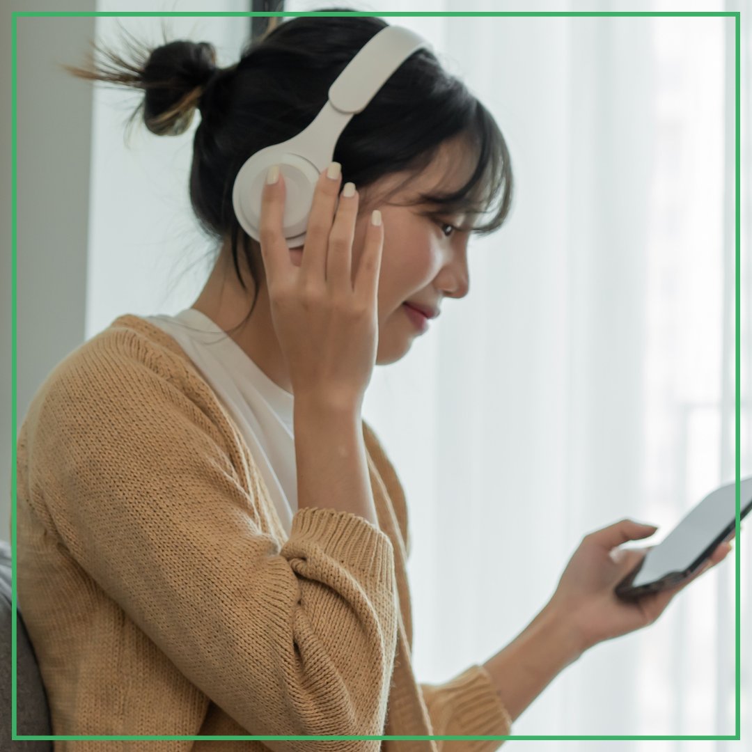 AddictionsTrain's tweet photo. Music can regulate emotions, reduce stress, and improve cognitive function. Listening to different styles—calming, upbeat, or reflective—can have distinct effects on mood, making it a powerful tool for mental wellness. What are you listening to?
#MusicTherapy #MindfulMoments https://t.co/VuJpy9OO4L