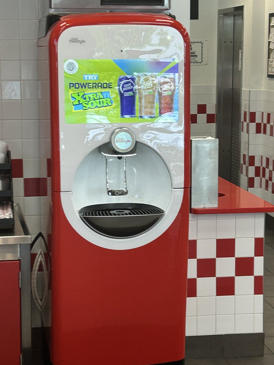 Good_Songs1's tweet photo. When I see this machine, I know that:

1. My arm will be wet trying to fill my cup with ice

2. The coke will not taste right

Bonus: 50/50 it’s out of coke https://t.co/V5VYXqlqnQ