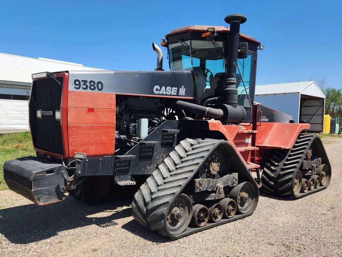 HMAuctionGroup's tweet photo. UNDER 2 WEEKS until the Live &amp; Online Early Summer Farmers &amp; Contractors Consignment Auction in📍Fairmont, MN!

Featuring Tractors, Semi's, Trailers, Vehicles, &amp; More!

🗓️Bidding Opens: Fri, May 29th @10am
🗓️Live Auction Starts: Tues, June 9th @9am

https://t.co/z8OFBFW0K1 https://t.co/oOMJnvZLUT