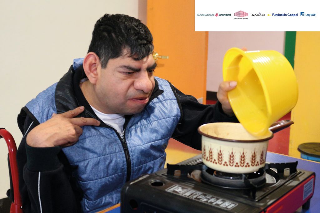 apacdf's tweet photo. Cada oportunidad de empleo representa la posibilidad de crecer, fortalecer la independencia y construir un futuro con mayor bienestar para personas con discapacidad, juventudes y madres cuidadoras. https://t.co/IhroYTWpgu