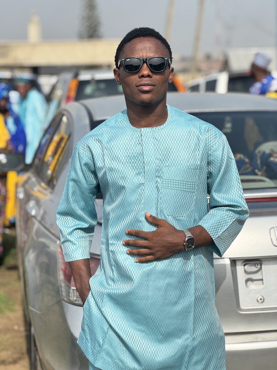 RealDayor's tweet photo. Eid Mubarak ✨ https://t.co/Eo179OJ4rj