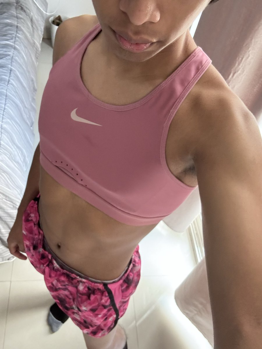 Sisslae's tweet photo. I want to corrupt some boys with girlfriends 🤭 #femboymexico #femboy #sissy #gay #nsfwtwt https://t.co/OzcSte175J