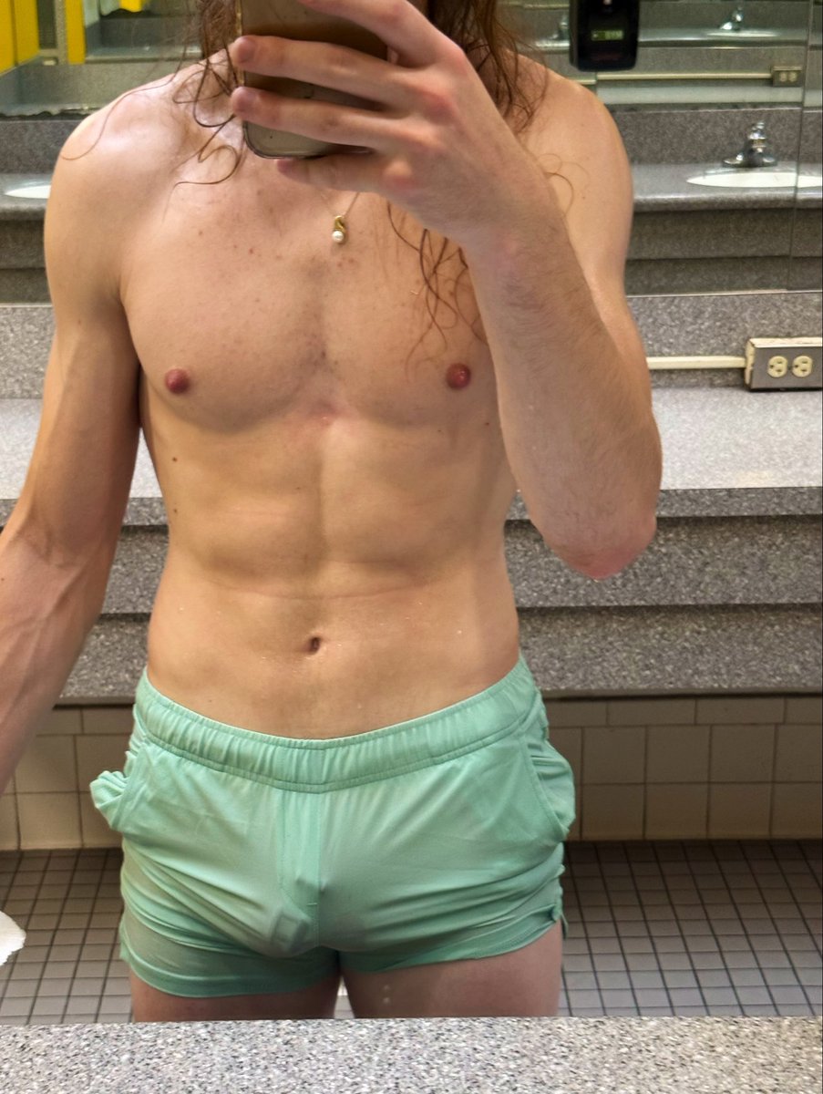 uBlueOa's tweet photo. Gym cage check https://t.co/TewESyZHTl