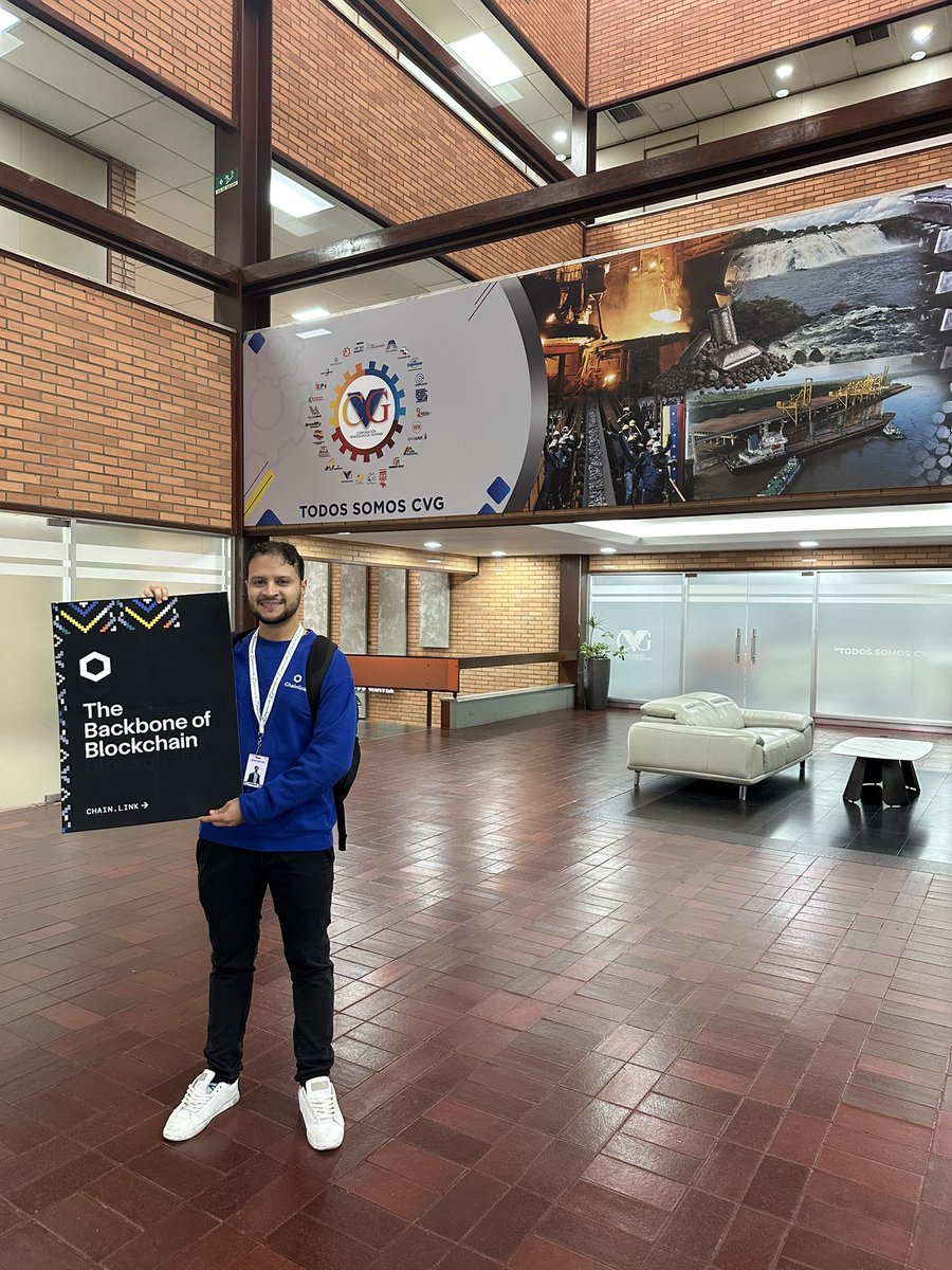 Space4Build's tweet photo. @arbitrum @ethereum @chainlink @SmartContract @arbitrum_esp @ArbitrumDevs @hummusonrails At our last meetup, Blockchain technology was presented to 80 managers and technology directors from the 34 companies that are part of @CVG_Oficial and the Ministry of Industries and Mining. Thanks for your support 🤝🏼

Let's continue building an onchain future🌟 https://t.co/2j4nBiCEvK