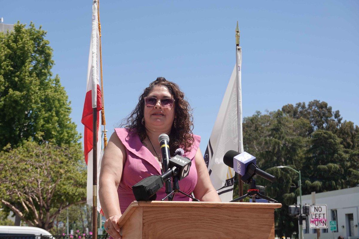Dare2BWell's tweet photo. Last week, county supervisors, city mayors, and housing leaders joined together to release the results of the 2026 Point in Time Count — recognizing the progress we've made and recommitting to the work still ahead. https://t.co/Qflt3qIJsr