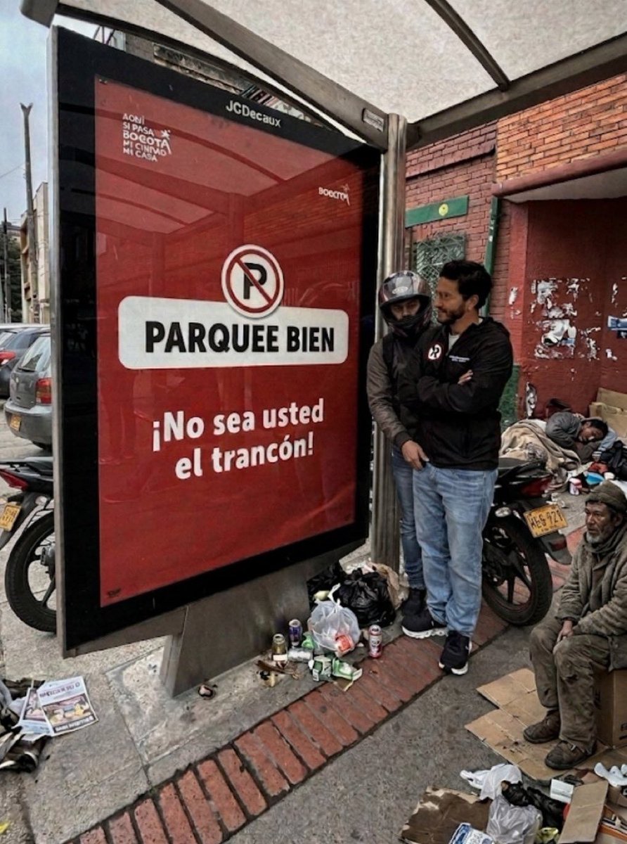 JD_Quinteror's tweet photo. ¿Cuál les gusta más jajaja? 
Sigan despertando su creatividad IA, mientras se parqueen bien y ayuden a defender a los peatones! https://t.co/1zLAGuEBlD