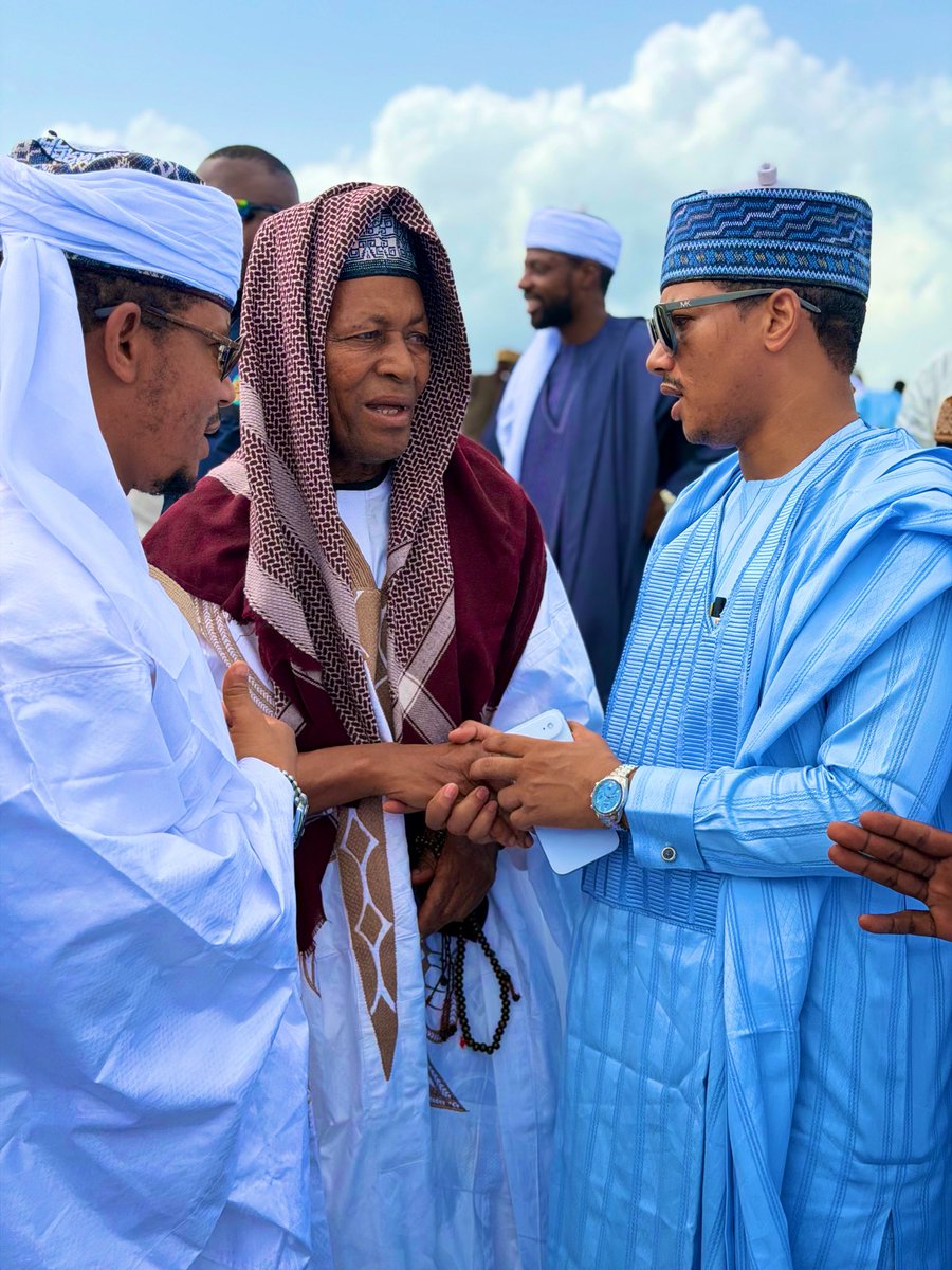 Abdulrahmanleme's tweet photo. This Eid with the squad is one for the history books. https://t.co/B11ugSHLR8