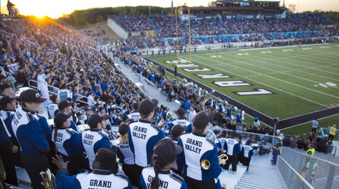 GVSU_FBRecruits's tweet photo. 99 days until we're back under the lights at Lubbers. ⌛️

🪓🪵#WAWGv55⚓️⬆️ https://t.co/Ps47H2YTeG