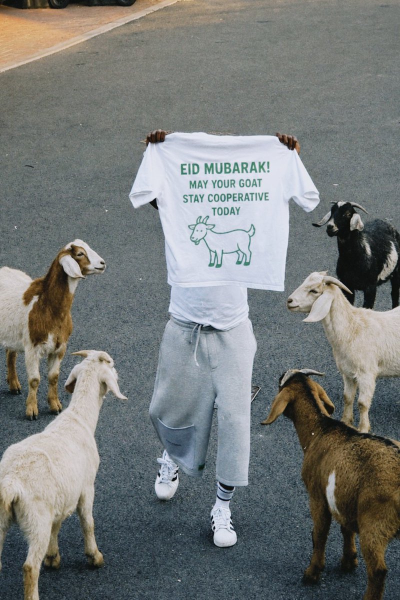 realaqofficial's tweet photo. #Eidmubarak https://t.co/fdRQrEVLYd