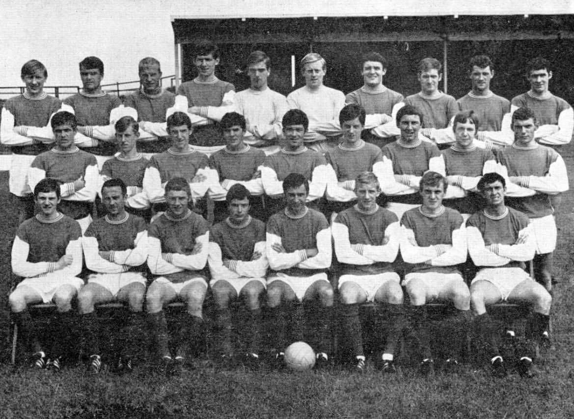 HibernianRetro's tweet photo. Hibernian FC 𝟏𝟗𝟔𝟕/𝟔𝟖 https://t.co/GrmY3cAgDx