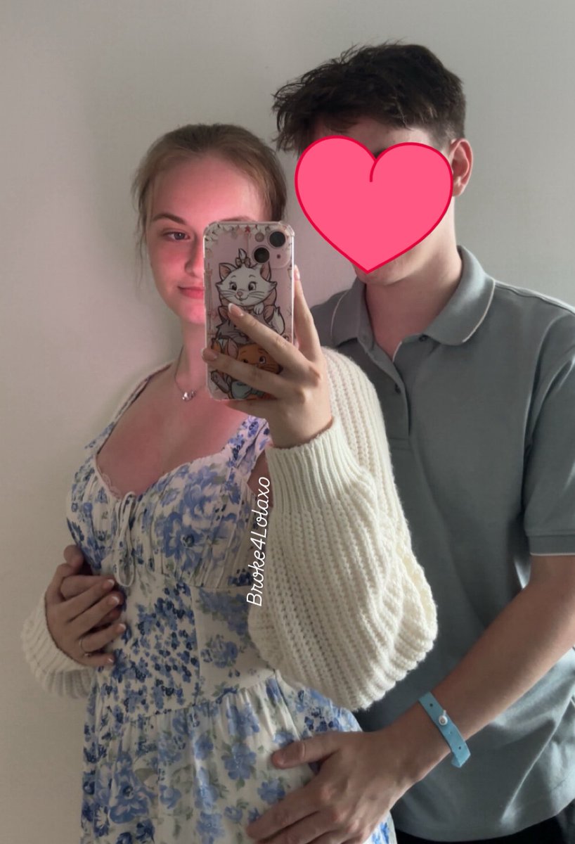 Broke4Lolaxo's tweet photo. Cucks will always get nothing..
But he gets everything. 🤭🌷 https://t.co/r7e6bLON2E