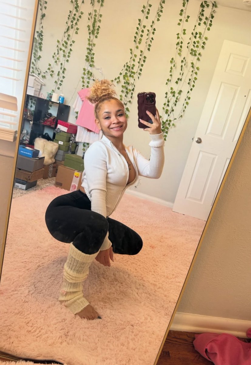 Mia💕🍑 tweet media