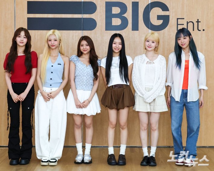 lovmysoovin's tweet photo. 퀸즈아이 컴백 인터뷰 관련 기사 ! ! 

🔗https://t.co/Lo7qT3CUUz
🔗https://t.co/SNILEBwaJq 

#QueenzEye #퀸즈아이 https://t.co/LZE2VmUWdJ
