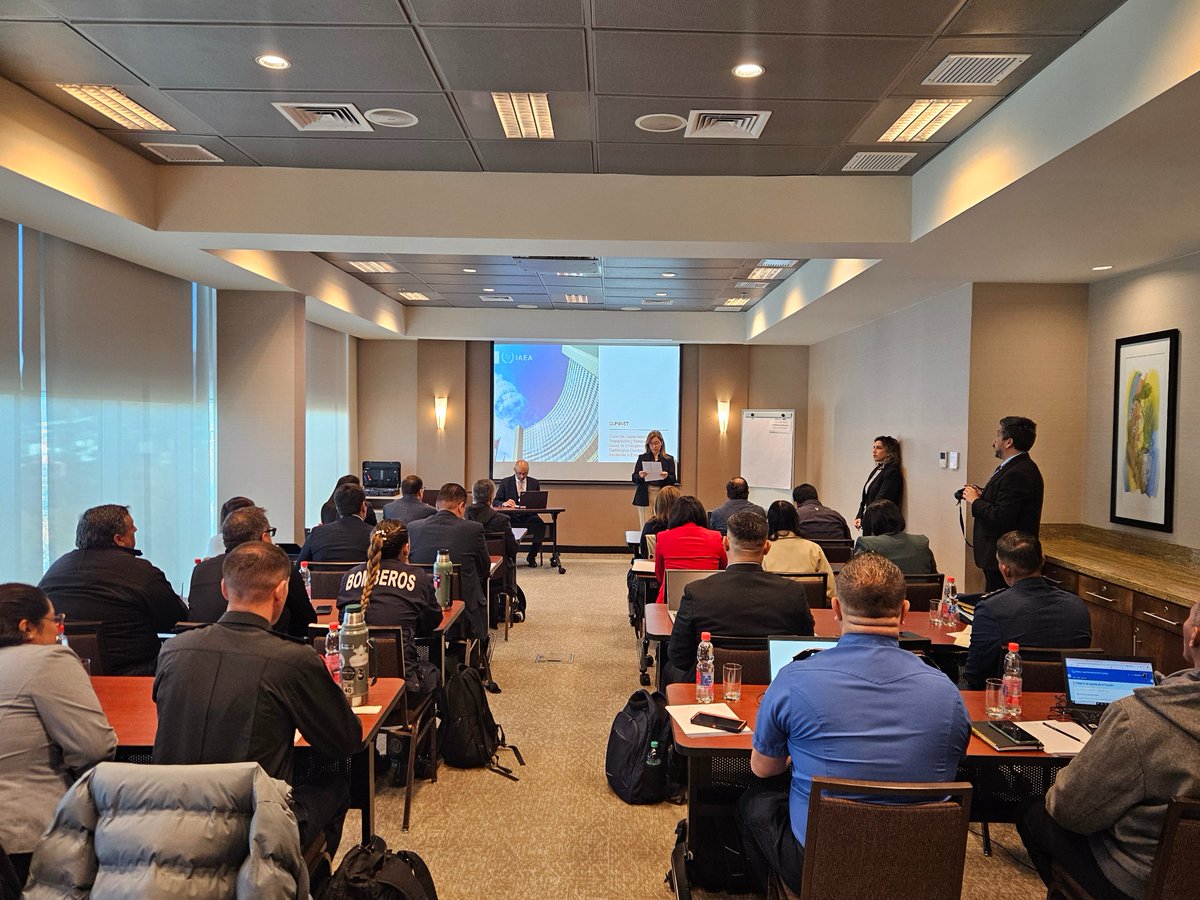 cchen_gob's tweet photo. CCHEN, @iaeaorg y @Senapred realizan Curso Preparación y Respuesta ante Emergencia Nuclear o Radiológica Combinada con Otros Incidentes o Emergencias.

Participan represenrantes de 19 países, buscando fortalecer capacidades en coordinación, preparación y respuesta a emergencias. https://t.co/vNPTemliK5