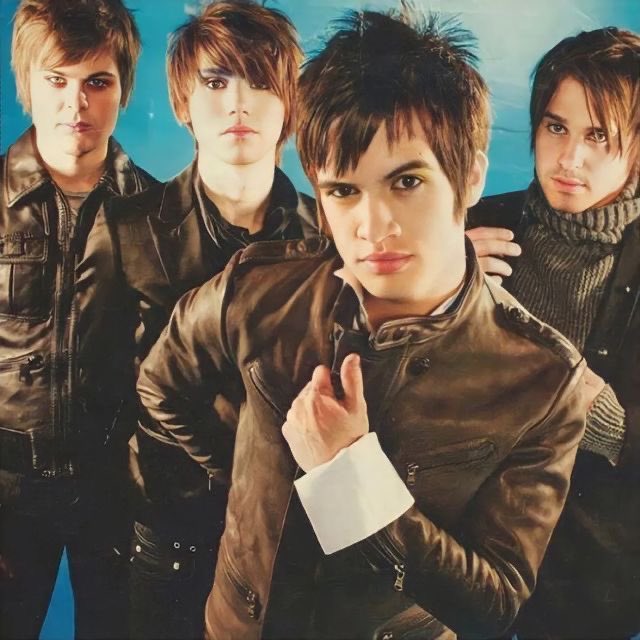 zombryan's tweet photo. ‘PANIC! AT THE DISCO” skins are reportedly coming to Fortnite.

(SOURCE: @HYPEX) https://t.co/5eZ0QS3f5M