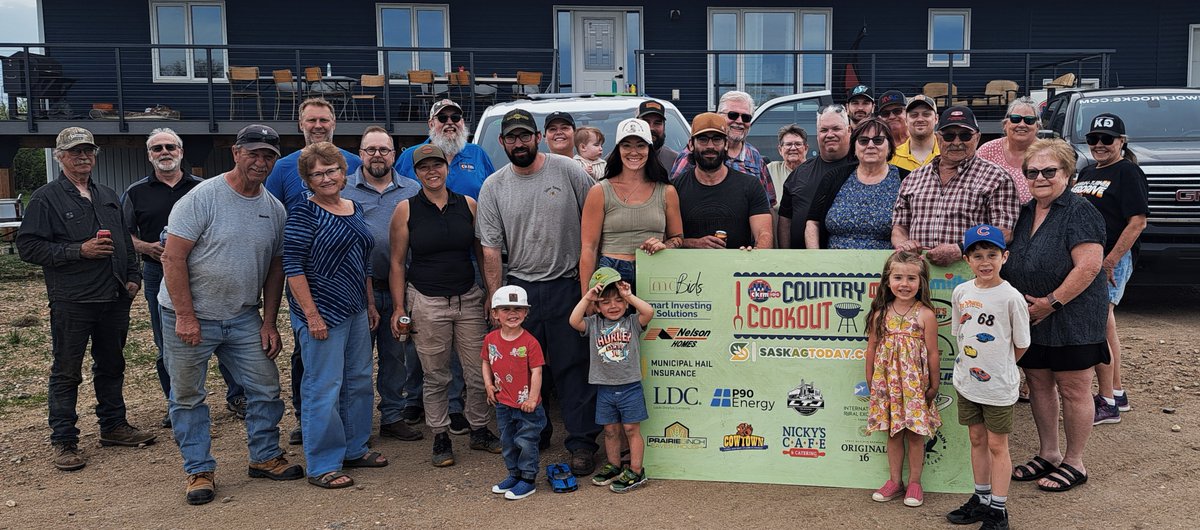 620ckrm's tweet photo. 620 CKRM Cookout #7 with the Fiacco's

 “boots on the ground” right in the farmyards as these events bridge the gap between us, agricultural producers, and our community sponsors. clik
https://t.co/pKegyDmRkq
-Colin-
@GOHarvardMedia
#harvardmediaeverywhere https://t.co/Ka43AbVnuS https://t.co/gCB1WF80FV