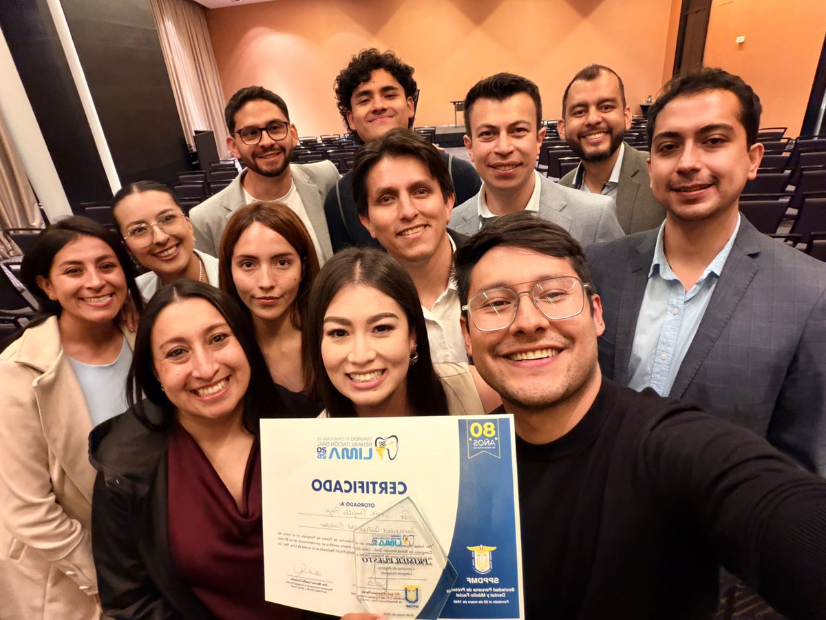 revistzonalibre's tweet photo. 🏆 ¡Orgullo para el país! La Facultad de Odontología de la @lacentralec (UCE) obtuvo el 1er lugar en el Congreso Internacional de la Sociedad Peruana de Prótesis Dental y Maxilofacial, superando a 38 universidades de Perú, Chile y Ecuador #EducaciónSuperior #Odontología #Ecuador https://t.co/V7oBhDEE3D