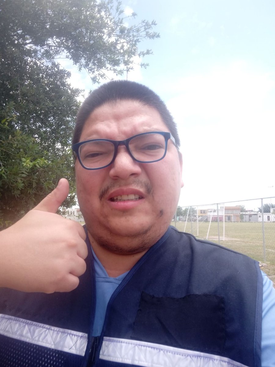 Salrez77's tweet photo. #PORTADA2026 #SELFIETIME ACTUALIDAD YOOO AQUI EN EL PARQUE DE LA NORIA NORTE #NORIANORTE CAMINANDO RUMBO AL #WORKTIME #VETERINARIATIME NORMAL UN DIA CUALQUIERA (LUNES/DOMINGO) ASÍ QUÉ ESTAMOS BIEN #QUEBENDICIÓN BUENO BYE SIII SEÑOR OK 046/100 https://t.co/9jF7DSI7HL