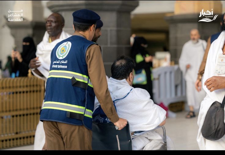 aldumyan's tweet photo. بمناسبة عيد الاضحى المبارك أتقدم بالتهنئة لمقام سيدي خادم الحرمين الشريفين الملك سلمان وسمو سيدي ولي العهد الأمير محمد بن سلمان حفظهم الله والشعب السعودي الكريم وقواتنا المسلحه ورجال أمننا وكل من يخدم ضيوف الرحمن والحرمين الشريفين وعموم المسلمين
#عيد_الأضحى_المبارك
#حج_1447هـ https://t.co/F3RzTrVXFL