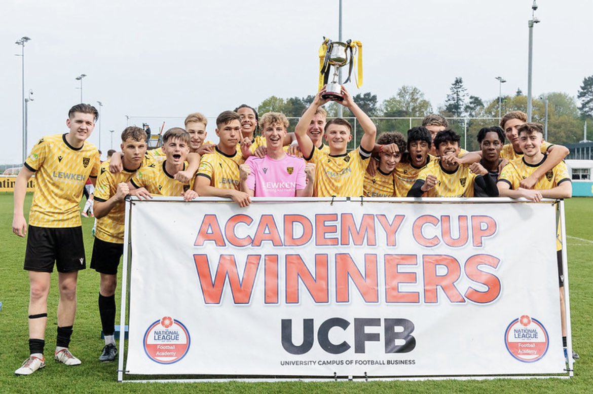 chris_swift's tweet photo. My time @maidstoneunited has come to an end. 8 years at a special club, couldn’t have had any better people around me from the youth setup all the way to the first team.
Thank you to all the players and coaches for the best years in football. 
COYS 🧡🖤 https://t.co/AxgCsU3XXX